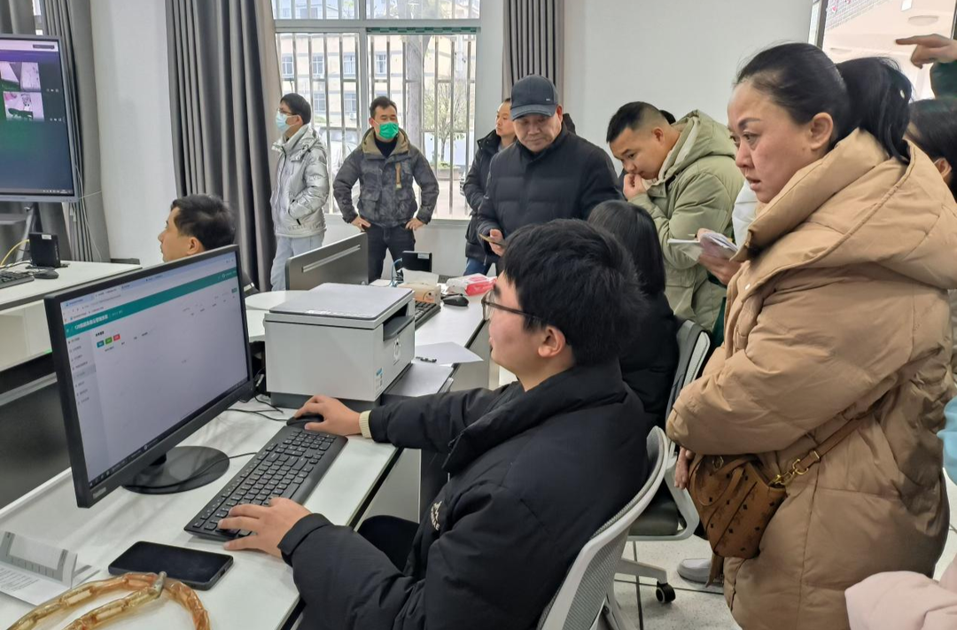 芷江开展院前急救指挥调度平台操作培训