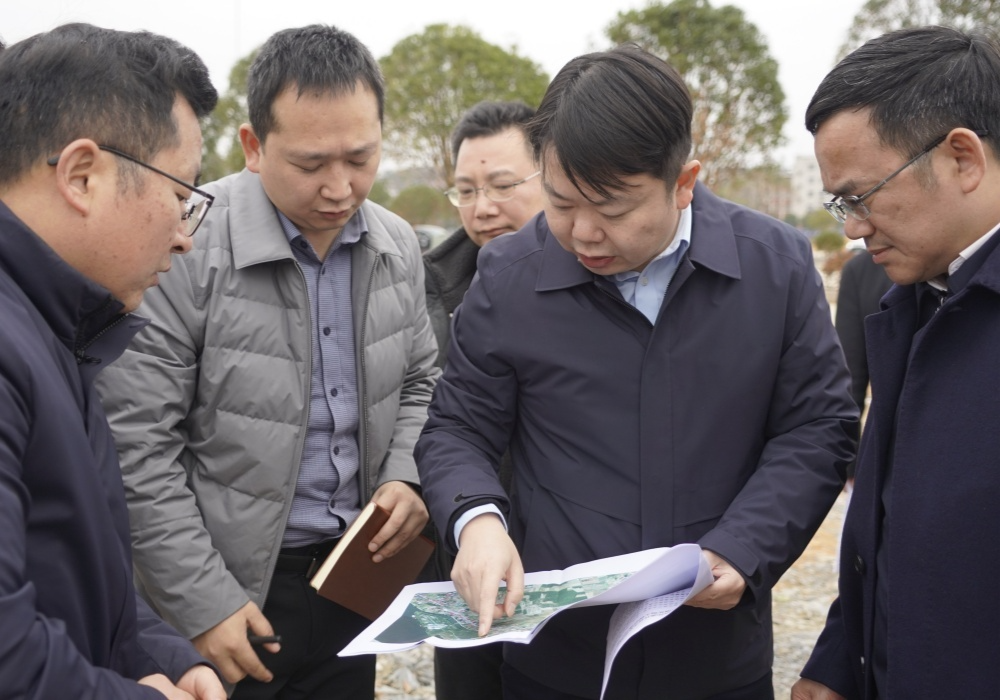县四大家班子领导专题调研“三会合一”活动重点项目建设工作