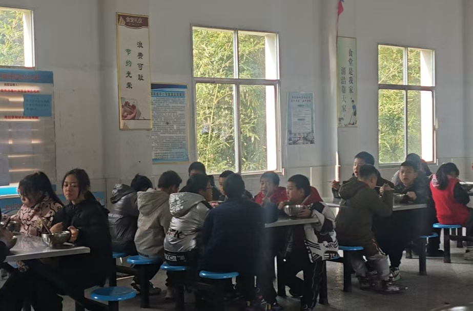 罗卜田乡：“食”刻守护，筑牢校园“食安防线”
