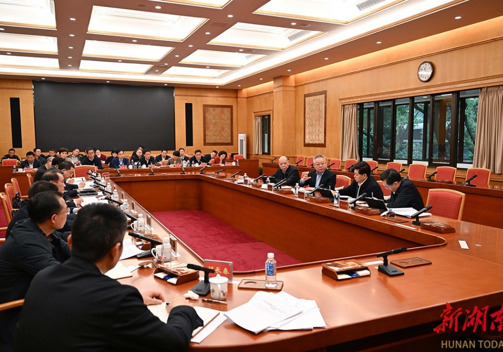 沈晓明主持召开省委统战工作领导小组2025年第一次全体会议