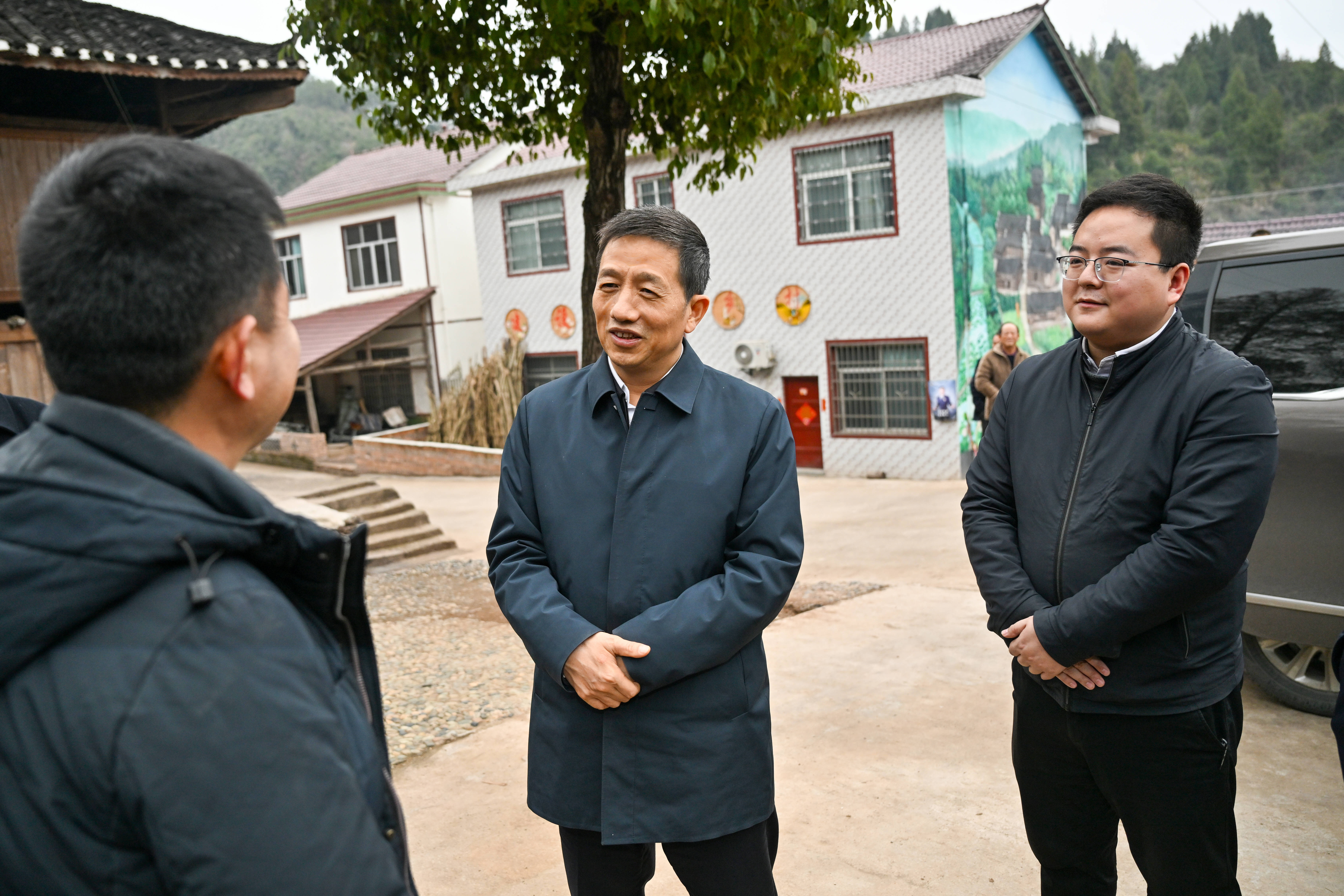 许忠建在沅陵调研时强调 因地制宜发展乡村富民产业