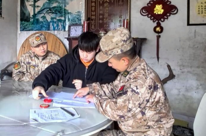 梨溪口乡：联合政考筑防线 严把兵员质量关