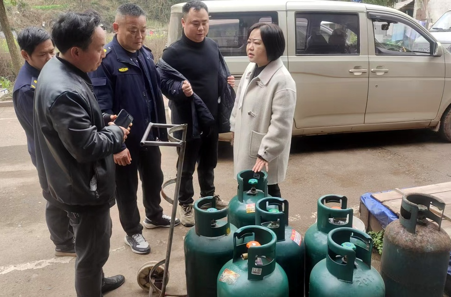 罗卜田乡：规范燃气安全检查 守护身边“瓶”安