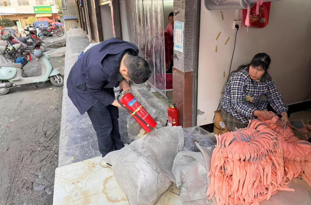 新店坪镇开展全行业安全生产隐患大排查大整治
