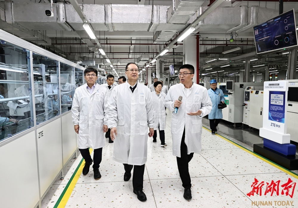 毛伟明在长沙调研产业发展和春耕生产