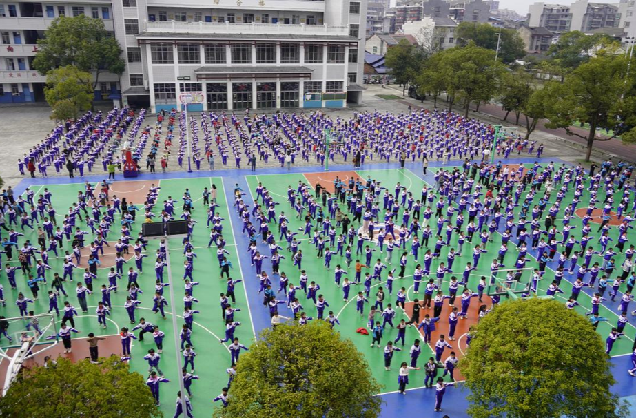 芷江：规范社会事务进校园 为基层教师“松绑”