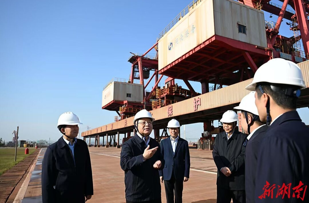 沈晓明围绕交通运输基础设施建设开展“十五五”规划专题调研