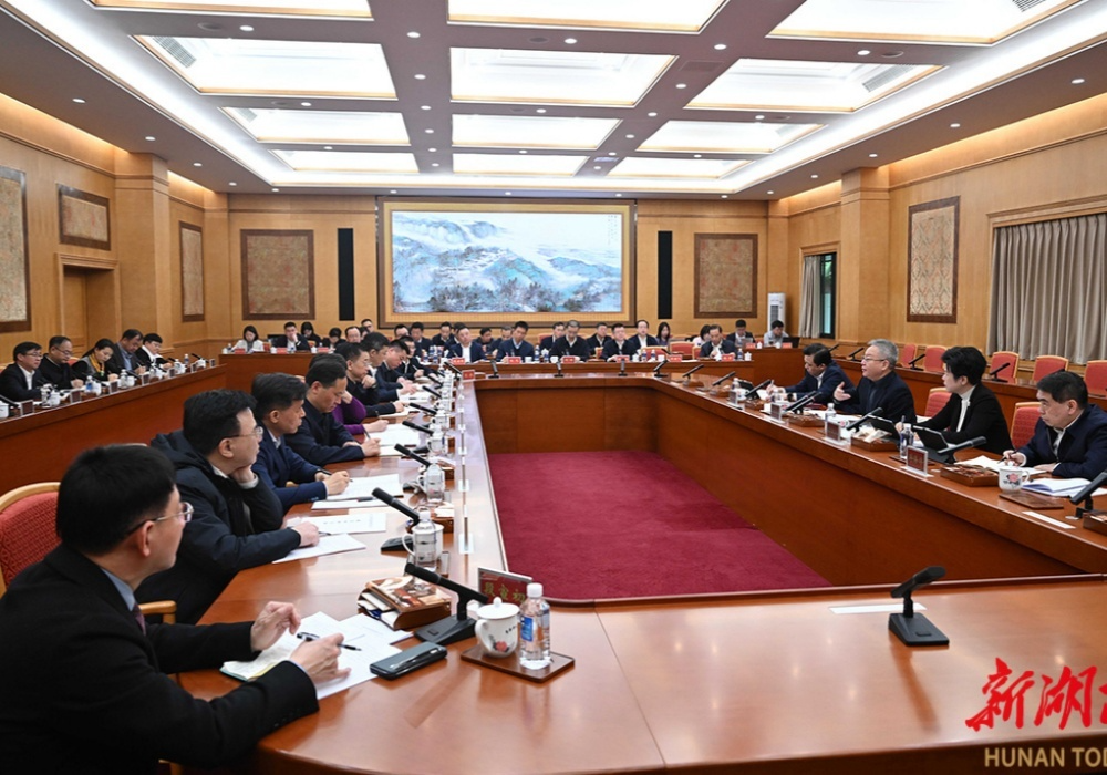 沈晓明主持召开全省医学学科发展座谈会