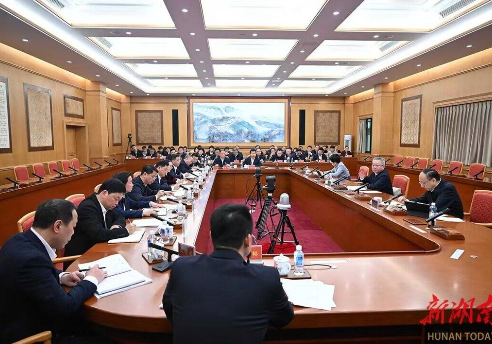 沈晓明主持召开全省县（市、区）党政正职推动县域经济高质量发展专题培训班学员座谈会