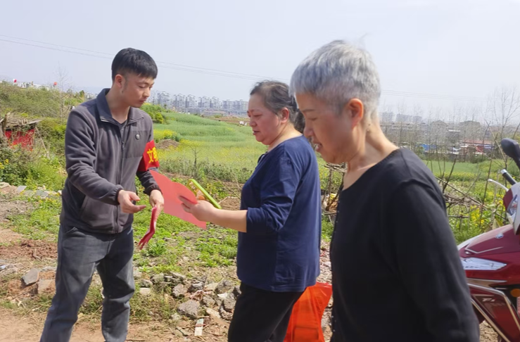 芷江民政局积极开展清明节宣传劝导活动 倡导文明祭扫新风尚