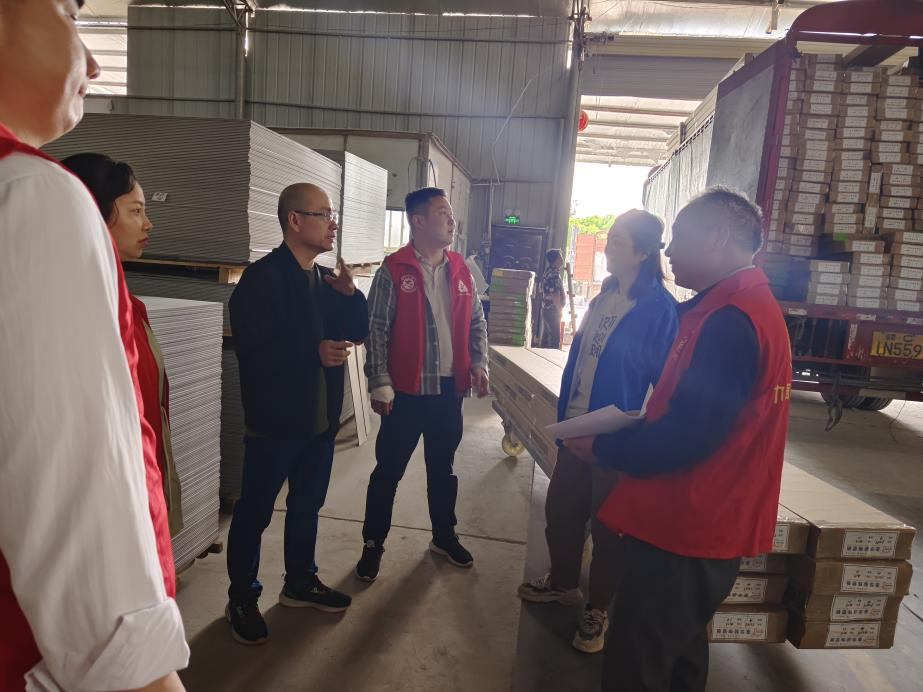 芷江镇：开展人员密集型场所安全检查，为“三大盛会”活动营造安全环境