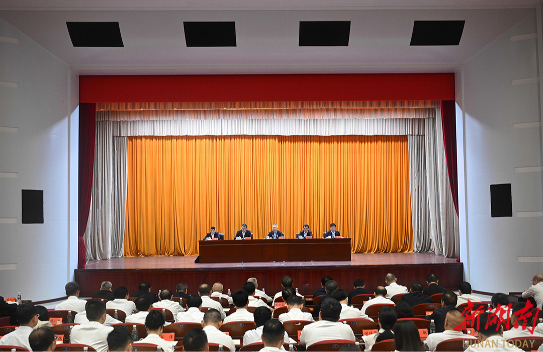 沈晓明出席省委宣传部干部会议并讲话
