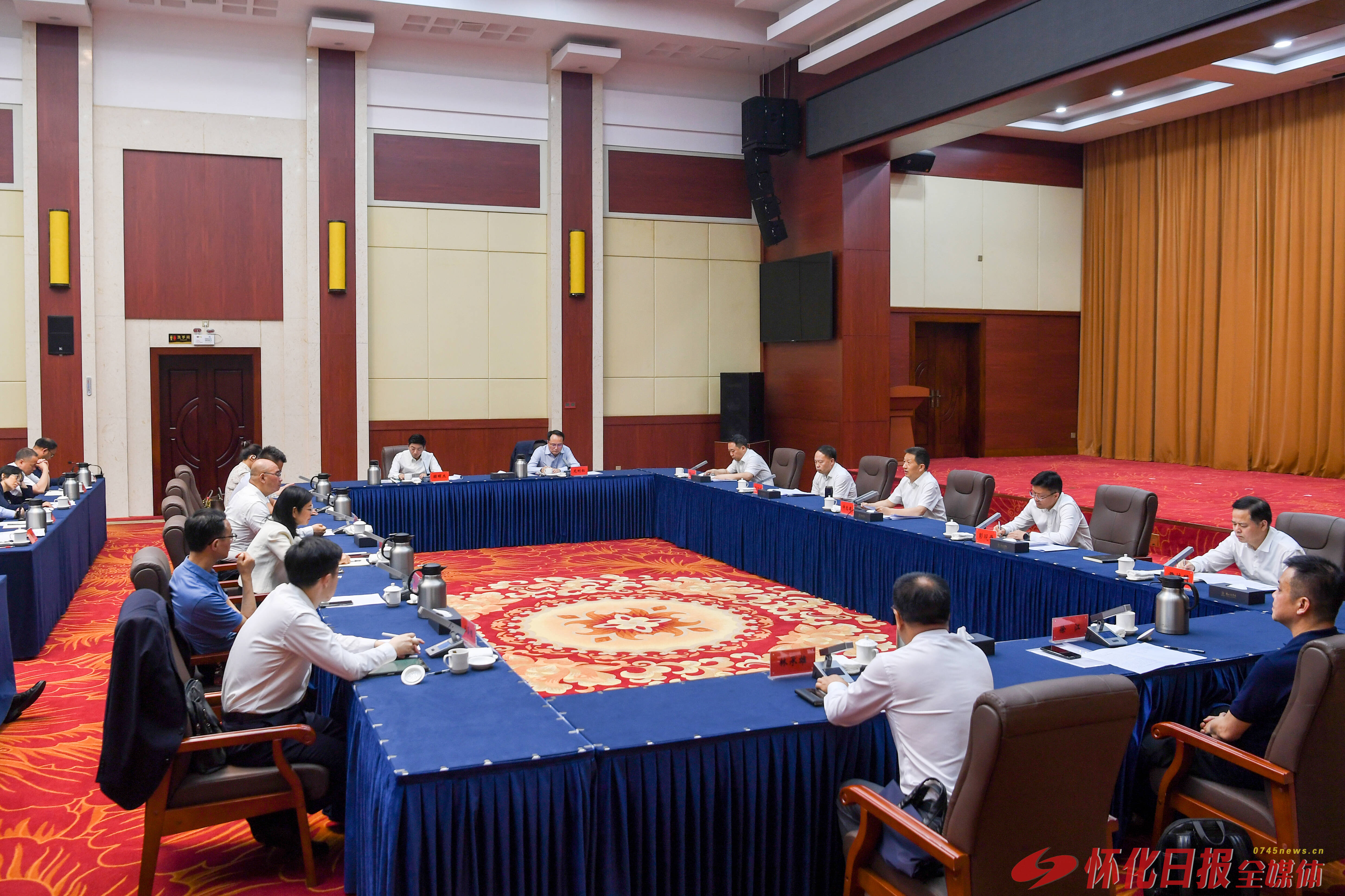 许忠建在民营企业座谈会上强调 奋力开创全市民营经济高质量发展新局面