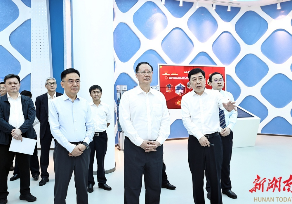 毛伟明调研国有四大行在湘机构