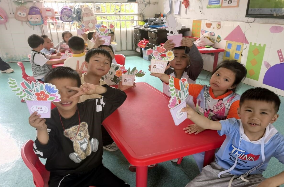 冷水溪乡中心幼儿园：开展手工主题活动 向母亲表达爱意