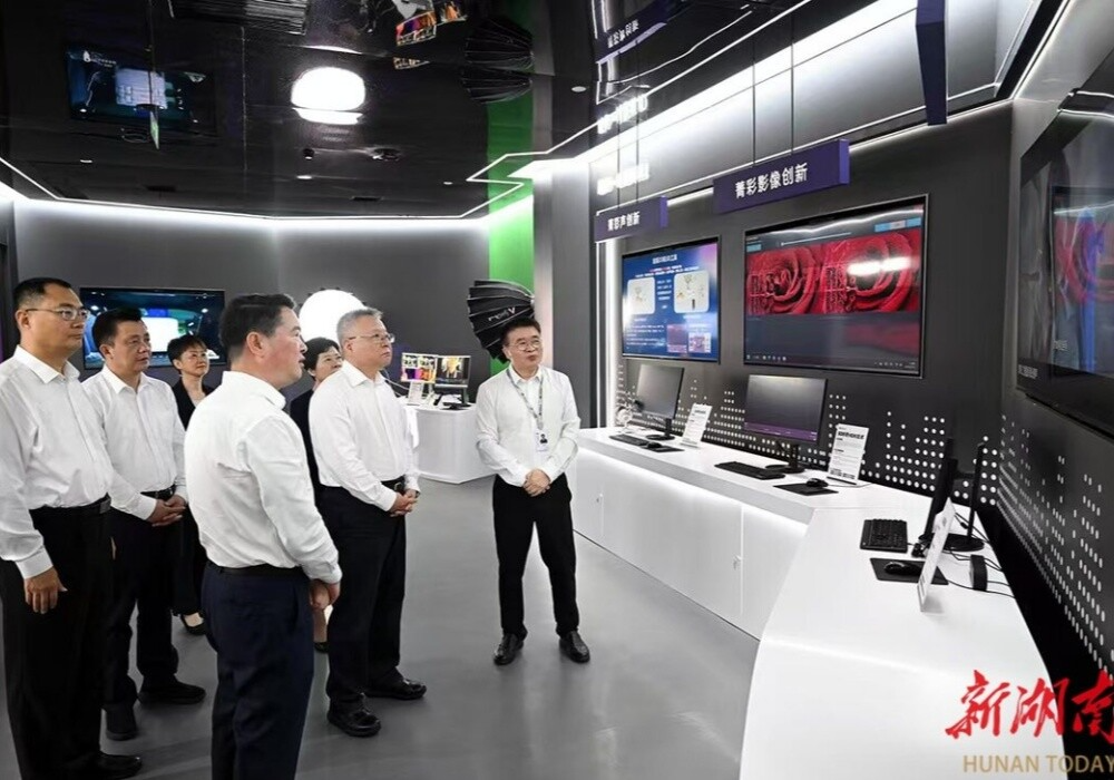 沈晓明专题调研文化和科技融合工作