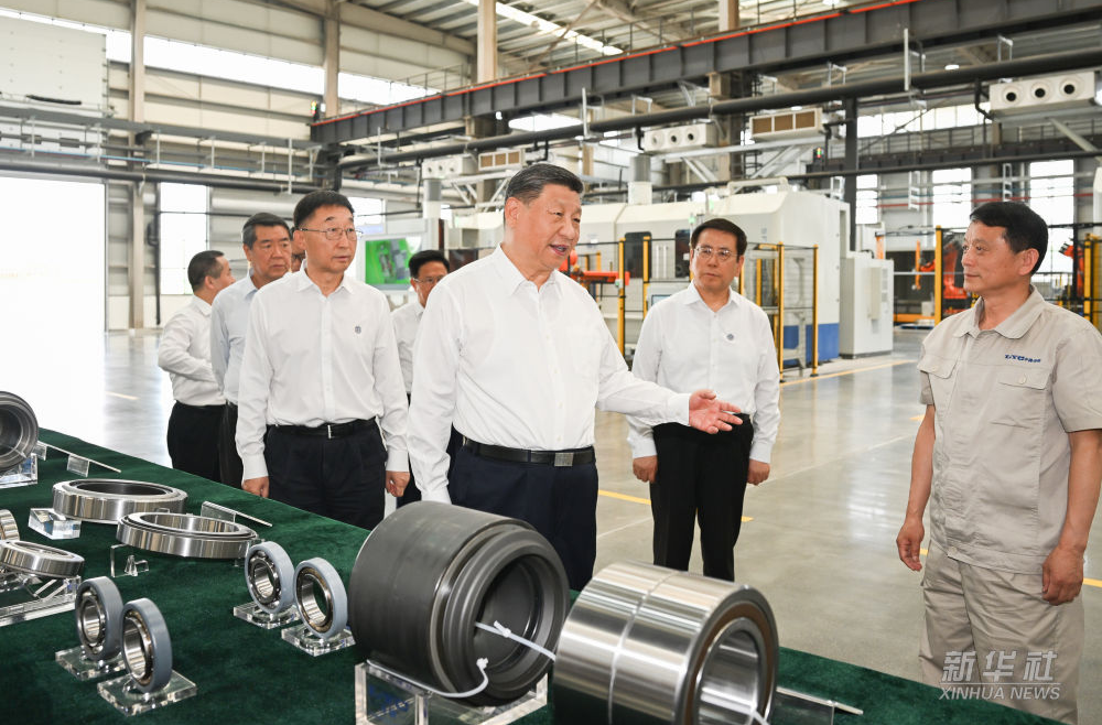 新华图讯丨习近平在河南洛阳市考察调研