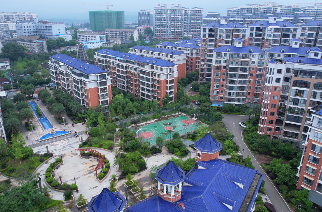 发挥党组织基层治理主心骨作用 “问题”小区焕新颜