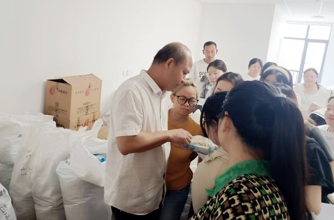 芷江卫健局举办中药饮片调剂和中药煎药室工作人员业务培训