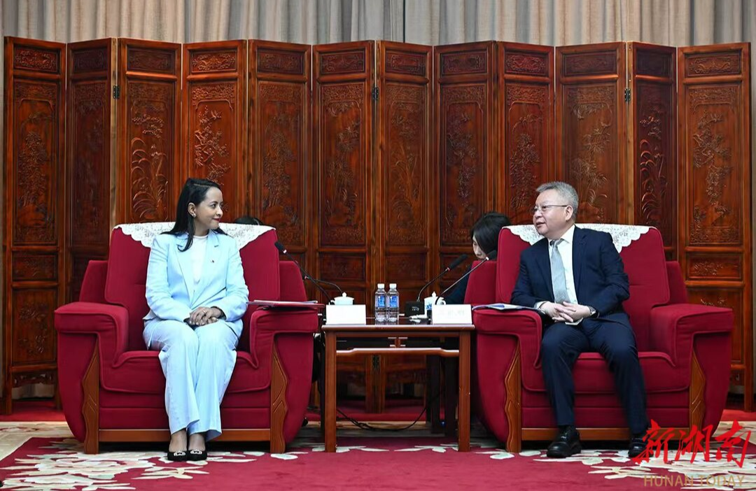 沈晓明会见马达加斯加外交部长拉萨塔一行