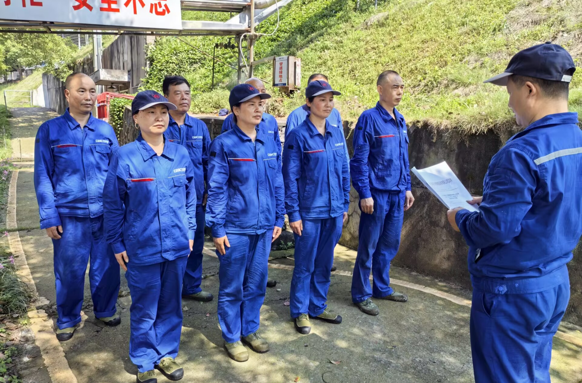 怀化南岭公司组织开展“6.16”安全宣传咨询日活动
