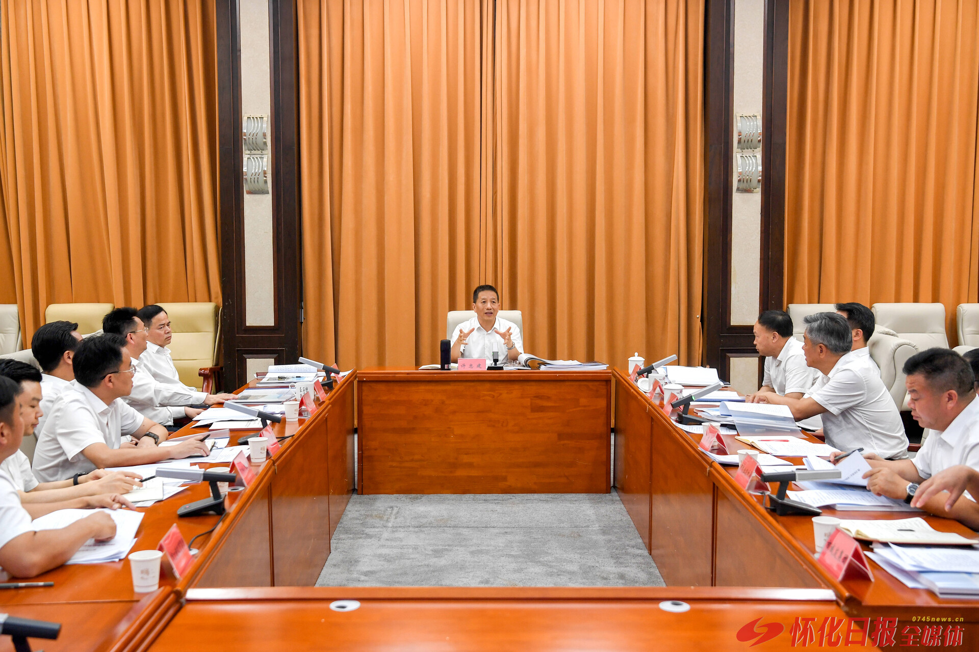 许忠建专题调度城市品质提升行动和重点文旅项目建设