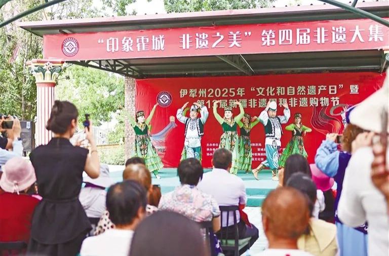 坚持问题导向，推进中华民族共同体建设
