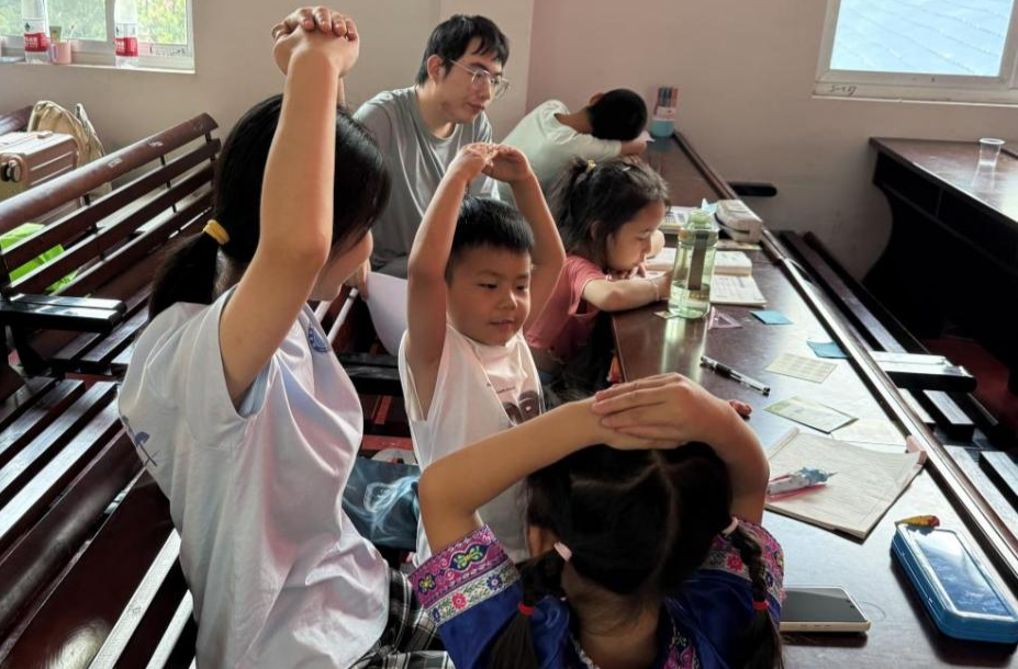 牛牯坪乡开展青少年财经素质教育活动