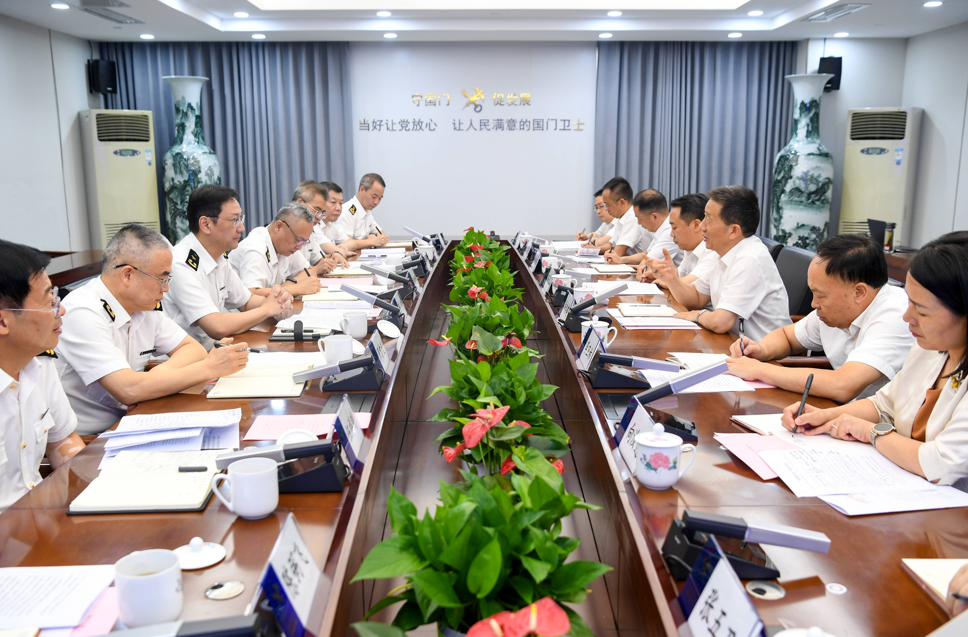 许忠建赴长沙海关对接工作