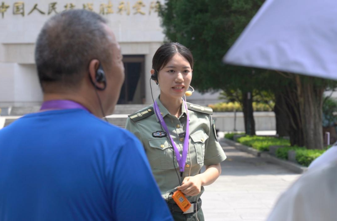 高温下的劳动者｜烈日下的坚守： 讲解员的“炙热”担当