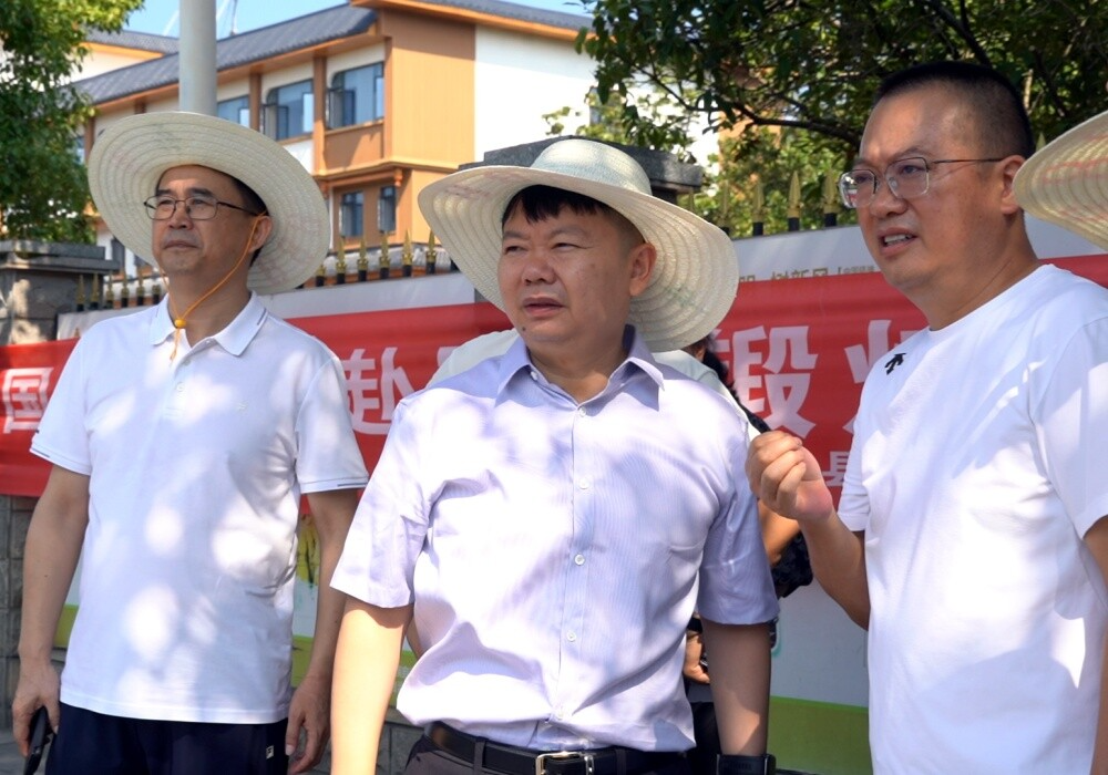 梁志平调研城乡风貌提质工作 督导检查安全生产工作