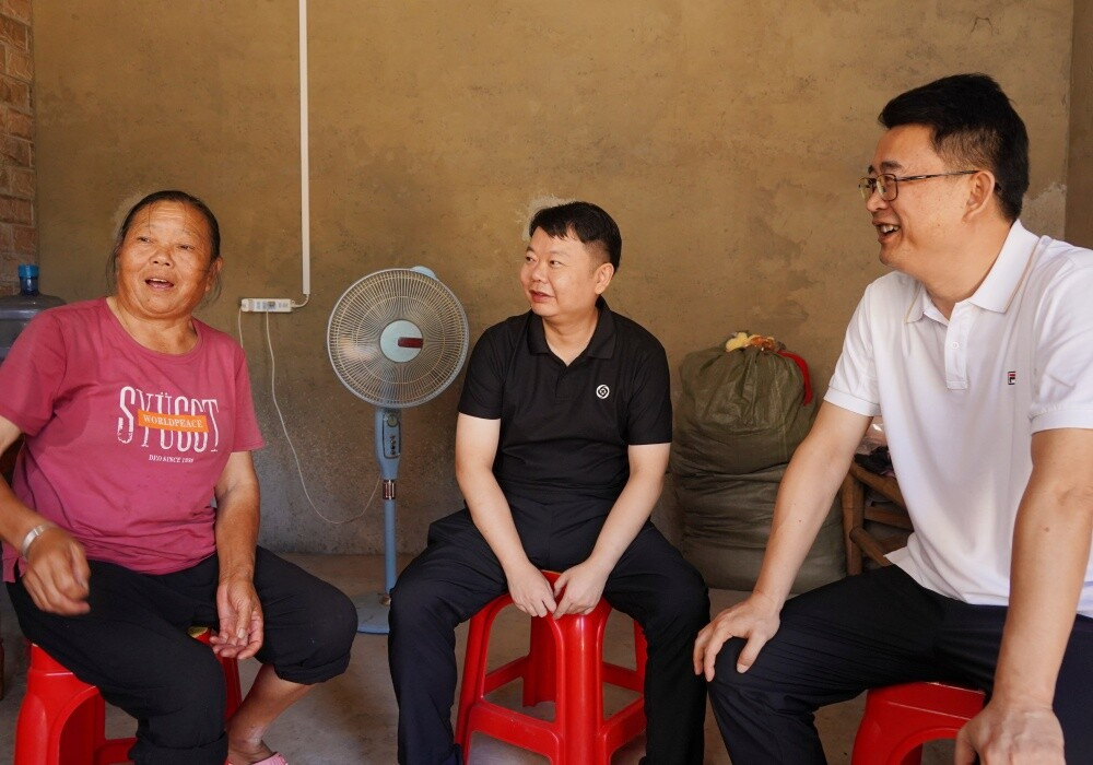 梁志平在土桥镇调研督导巩固拓展脱贫攻坚成果同乡村振兴有效衔接工作