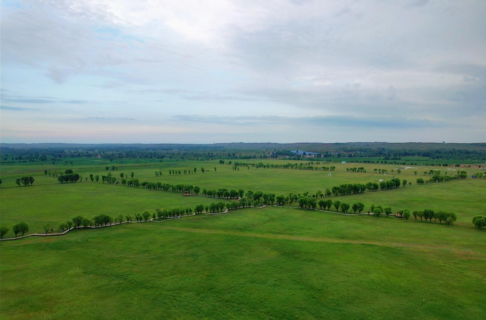 山水林田湖草沙——读懂“两山”理念的系统观念