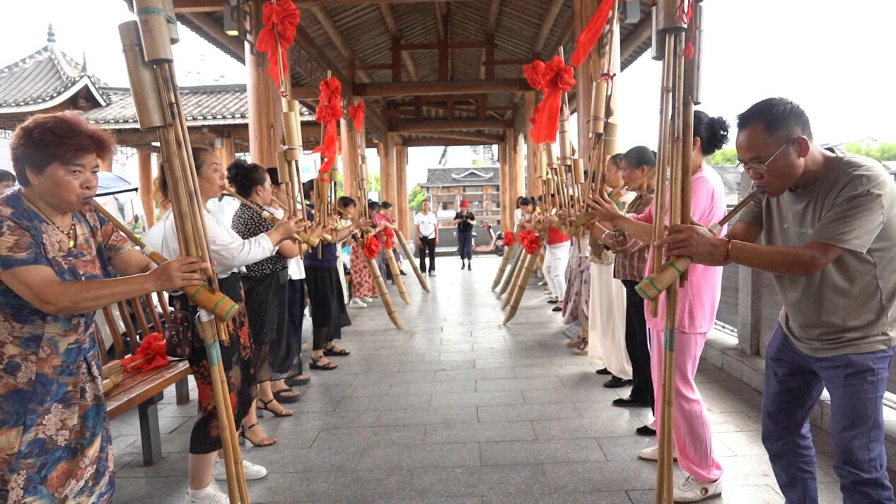 侗之韵芦笙协会备战芷江 “三大盛会