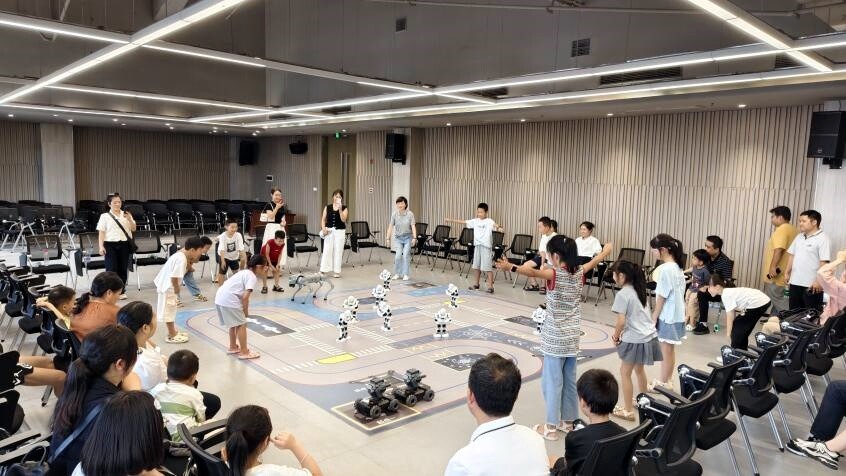 芷江科技馆暑期活动收官 青少年乐享科技盛宴