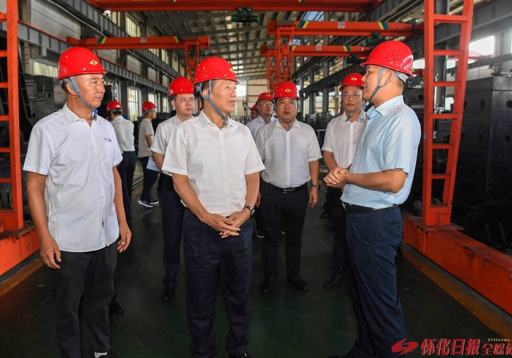 许忠建在怀化高新区和怀化国际陆港经开区专题调研产业发展时强调：突出产业链补链强链 做大做强主特产业