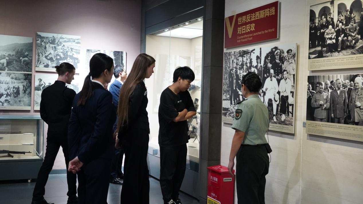 感受和平文化 体验芷江风情——乔氏中式八球大师赛俄罗斯选手参访芷江名胜