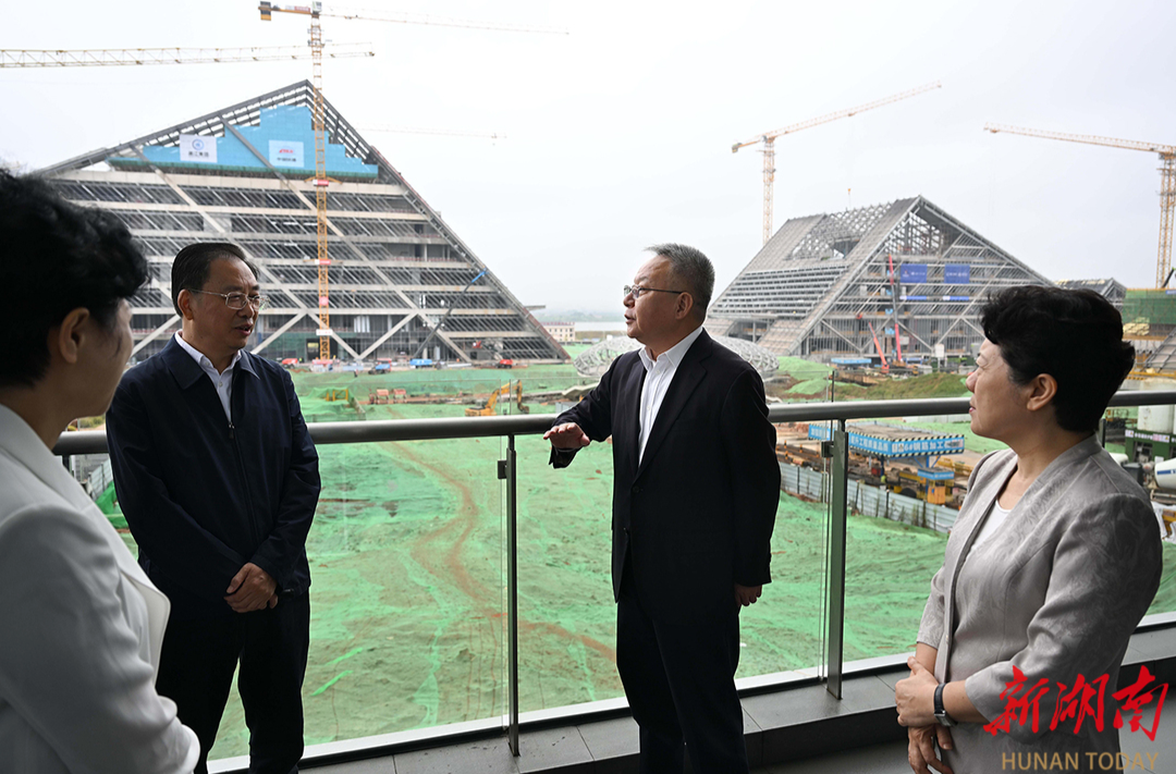 沈晓明调研湘江新区经济社会发展情况