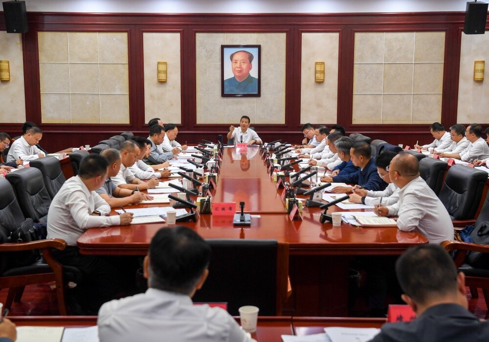 许忠建主持召开重复信访治理专题会议