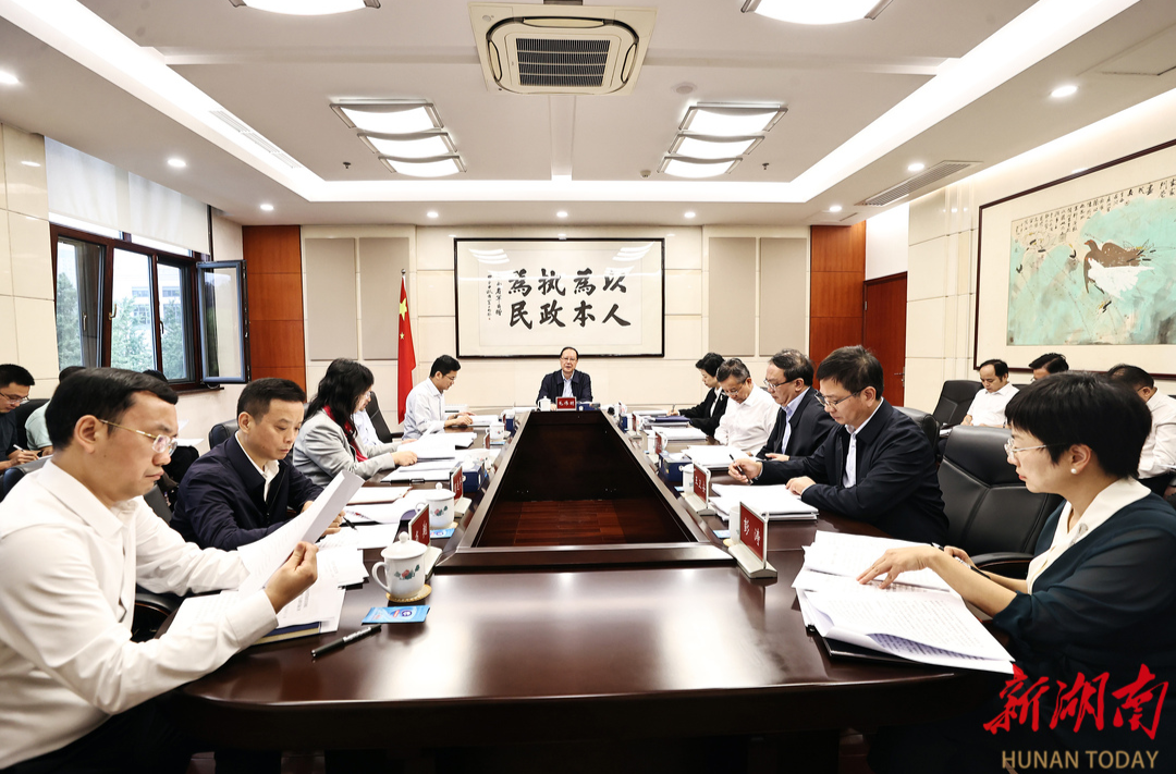 毛伟明专题研究“人工智能+”行动方案