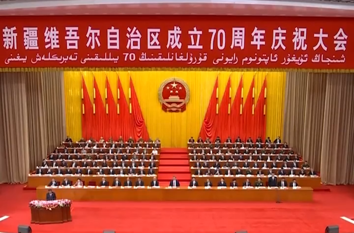 拾光纪·习近平新疆之行，这些瞬间令人难忘