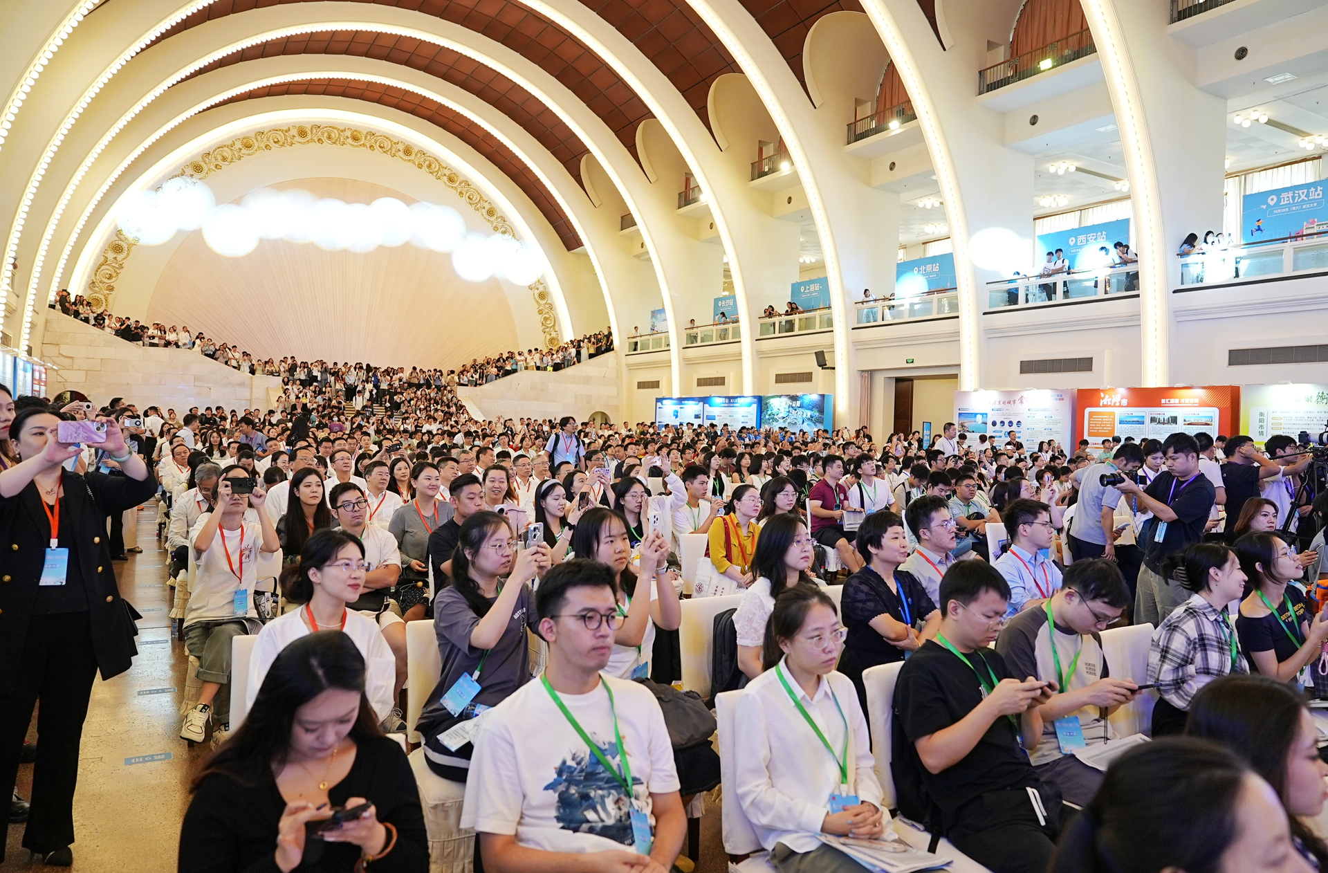 大湖之南 | 微观察：省委书记带队揽才 诚意满满之外还有啥？