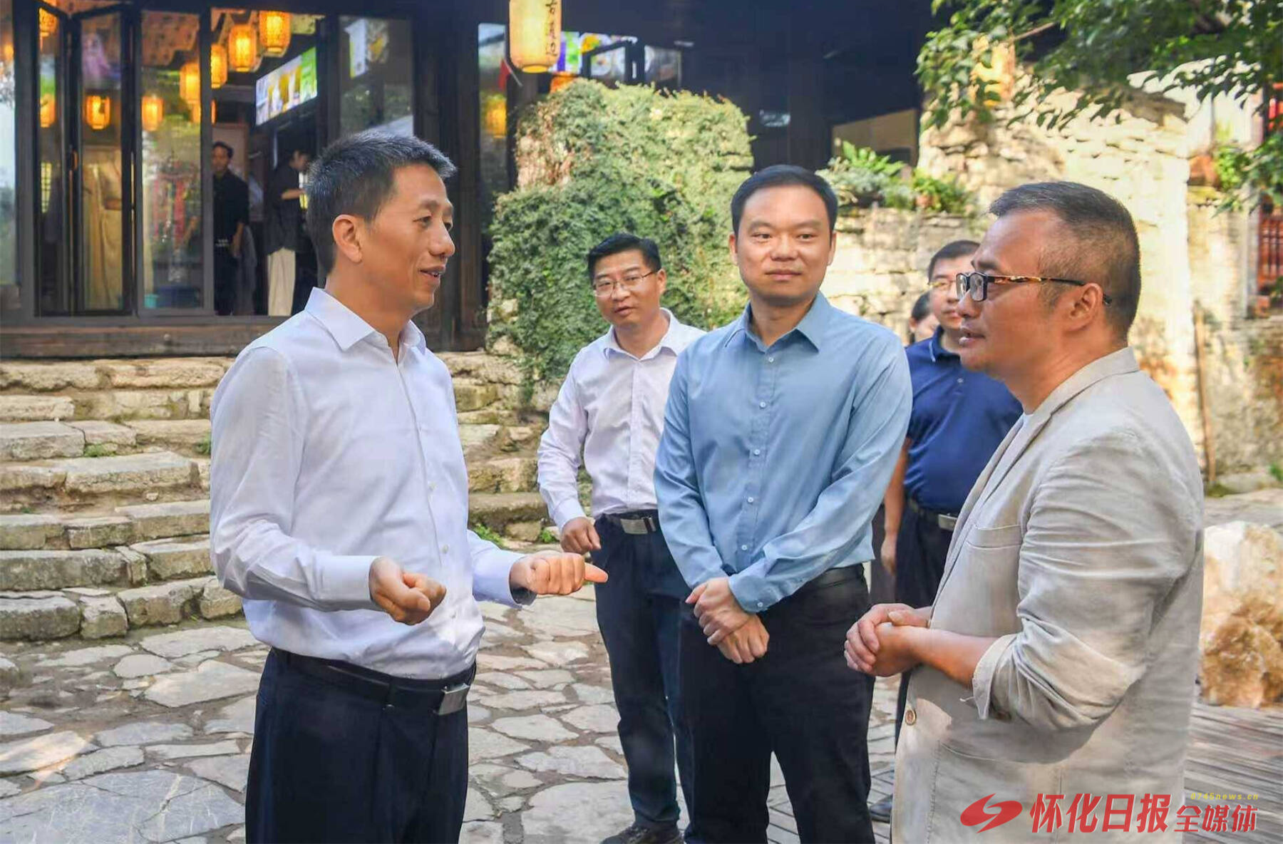 许忠建专题调研国庆中秋假期旅游市场服务保障准备工作