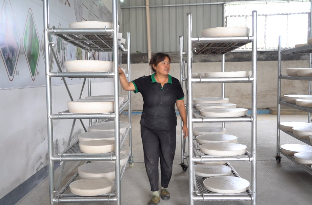 山与水的联结：贵州“婆娘”李顺琪的芷江白蜡情缘