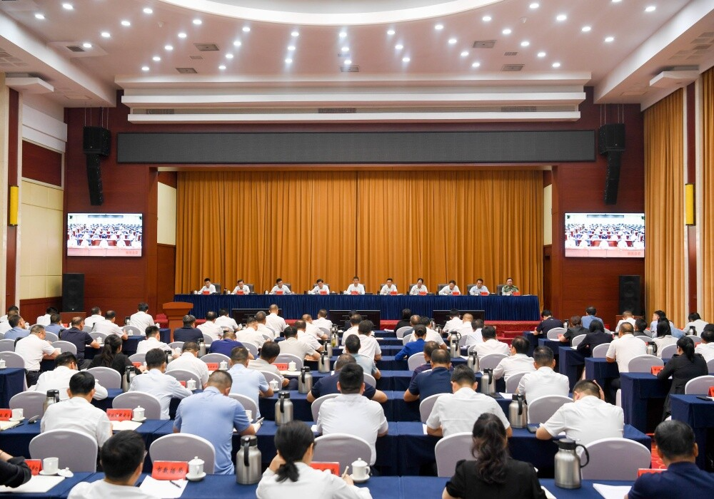 许忠建：全面加强隐患排查整治 坚决守住安全底线