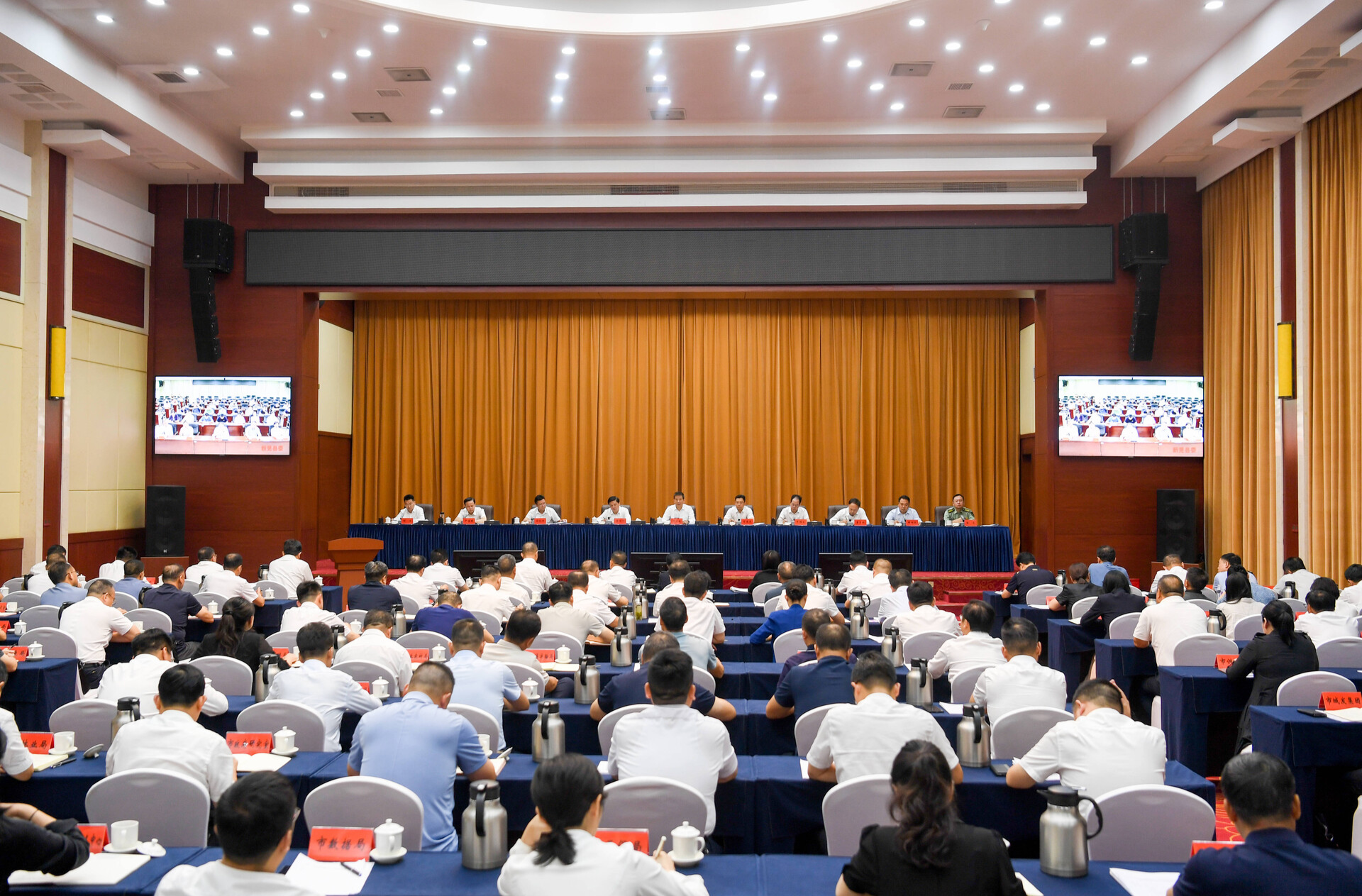 许忠建：全面加强隐患排查整治 坚决守住安全底线