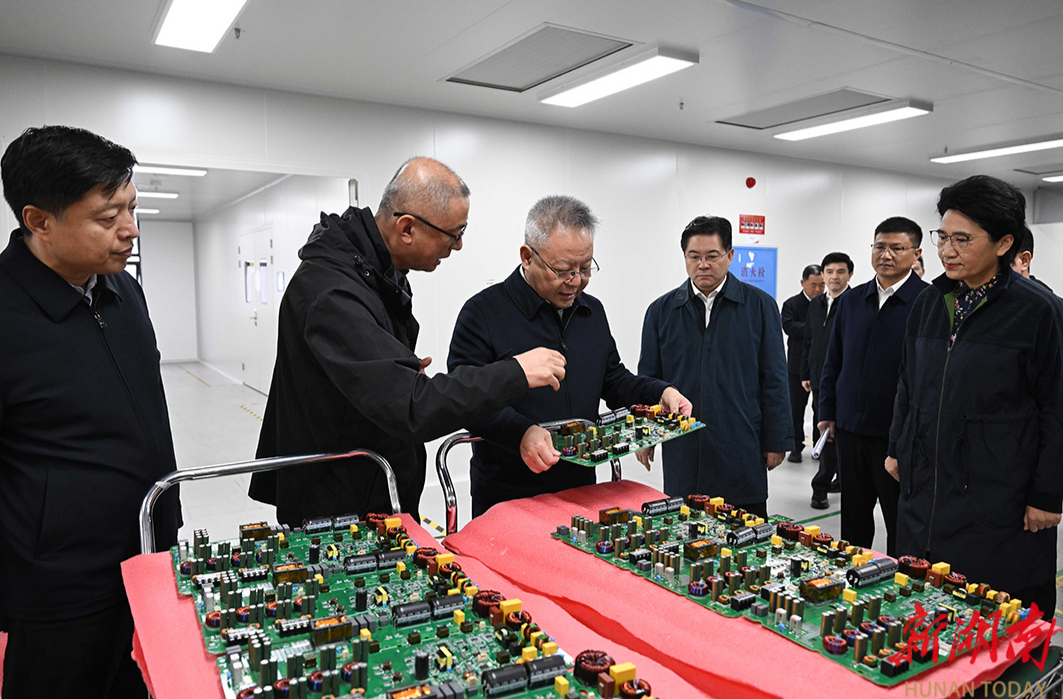 沈晓明调研湘西州经济社会发展情况