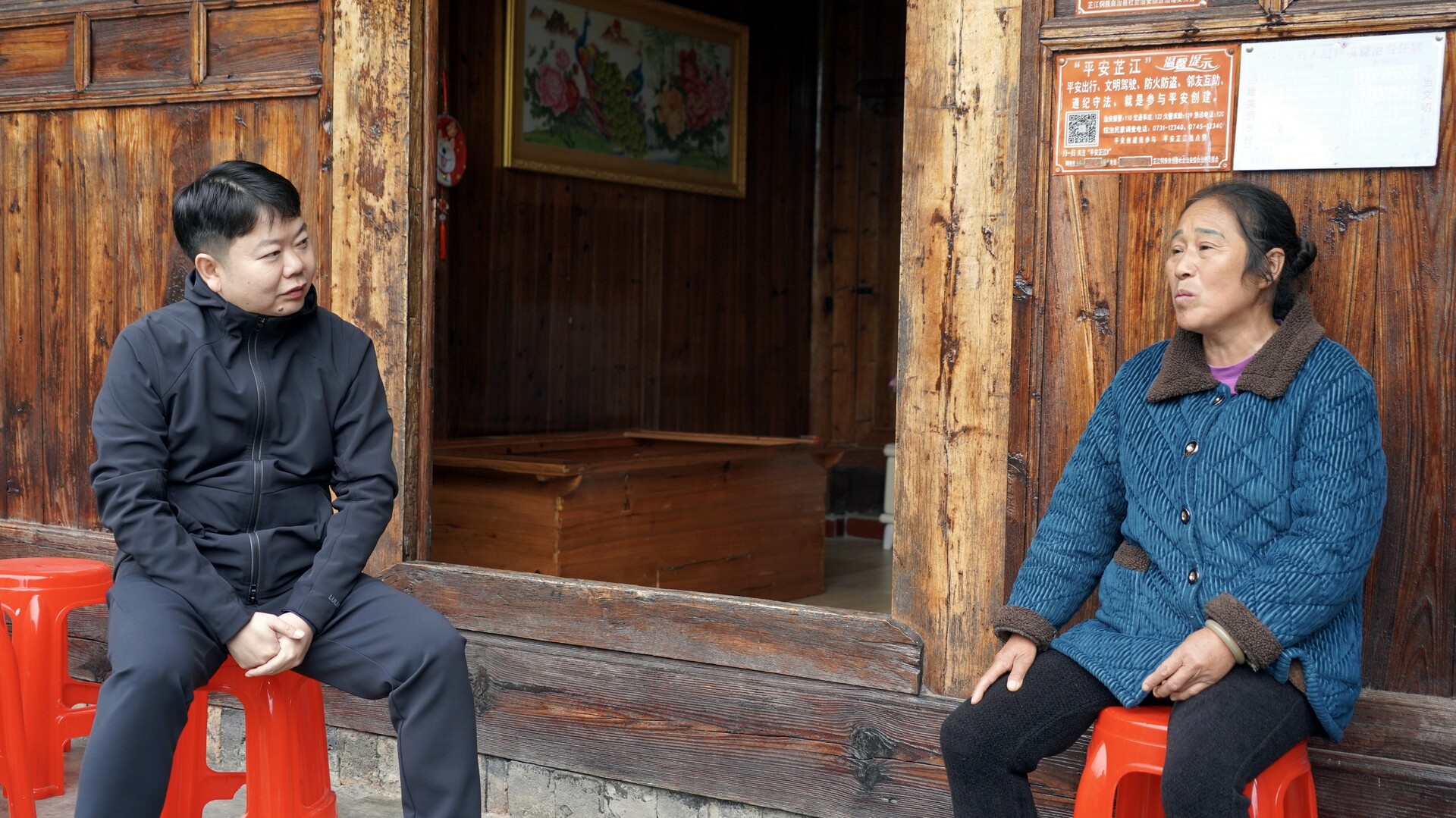 梁志平赴三道坑镇督导检查有效衔接等重点工作