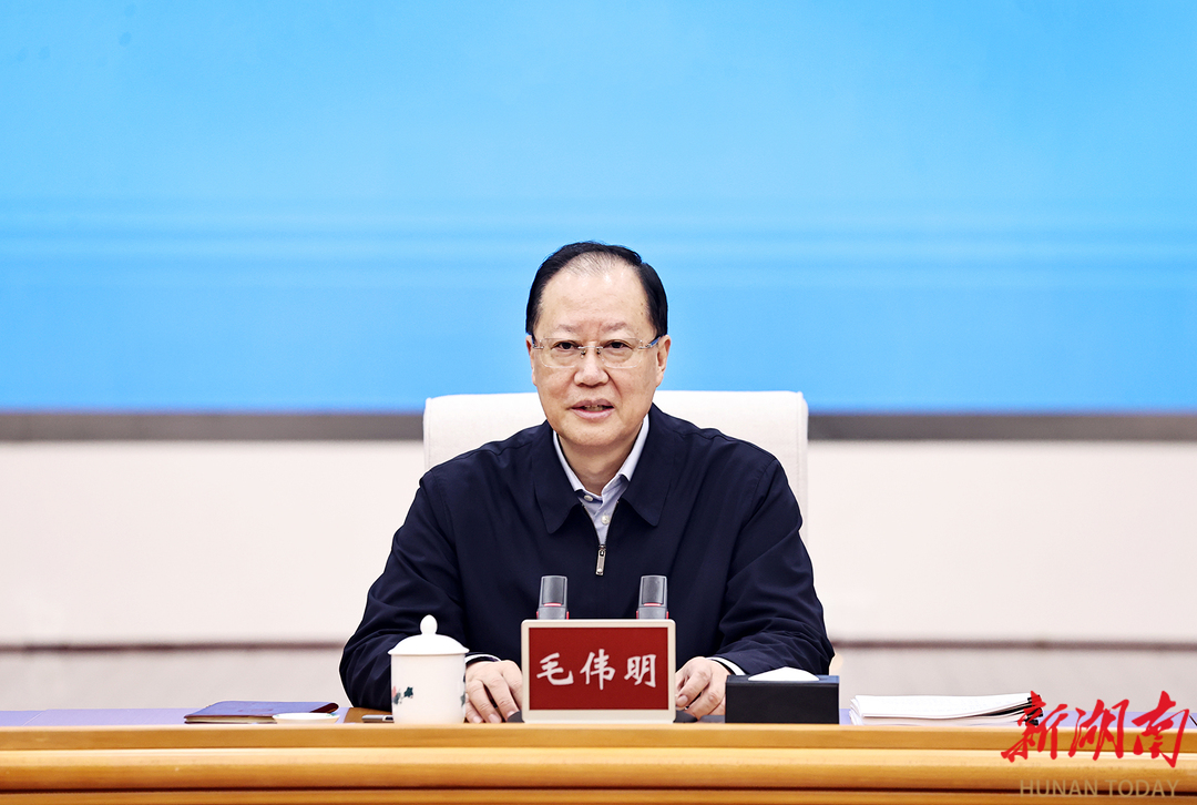 毛伟明听取基层代表对省委“十五五”规划《建议》意见