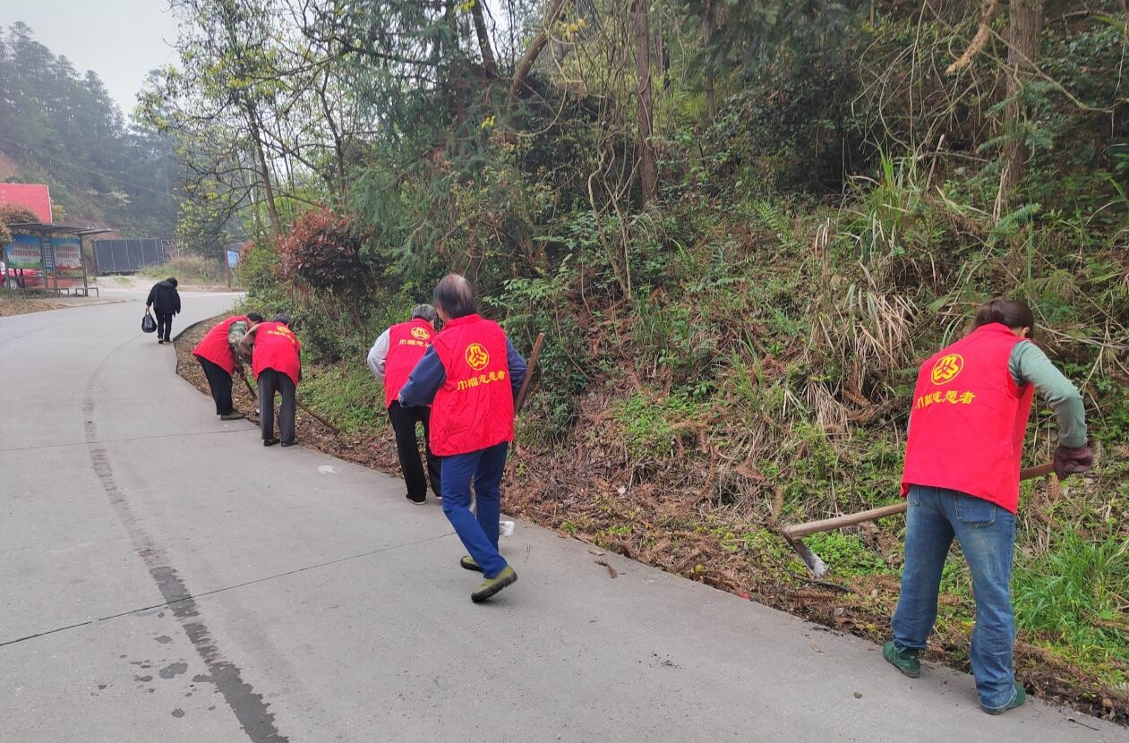 洞下场乡：干群齐上阵 人居环境大提升